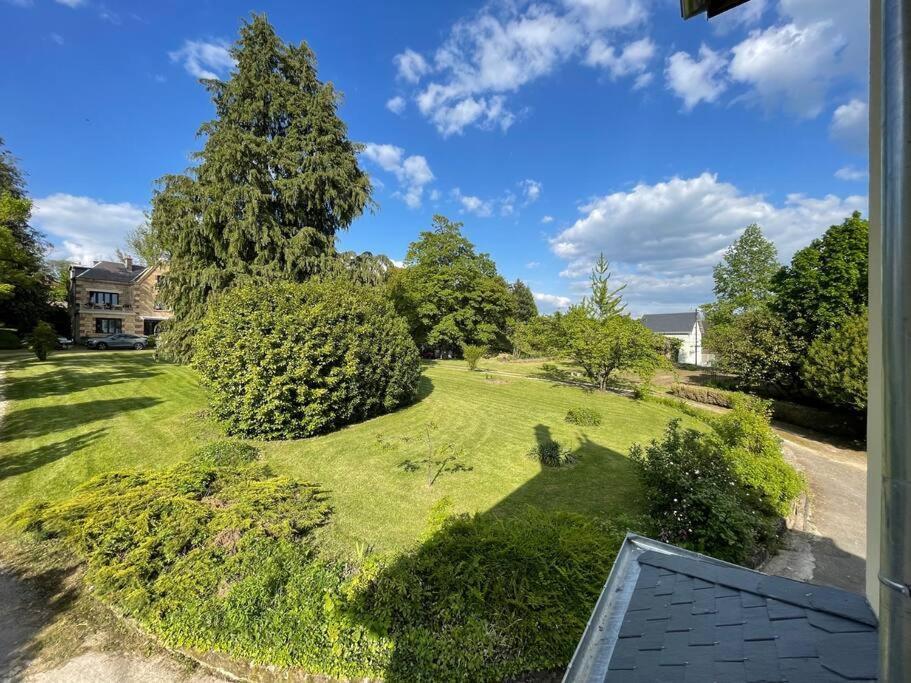 Maison Independante La Quietas Sur Les Hauteurs De Sedan Exteriér fotografie
