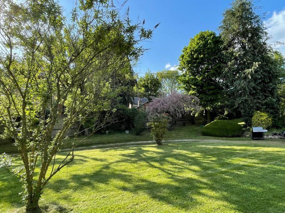 Maison Independante La Quietas Sur Les Hauteurs De Sedan Exteriér fotografie