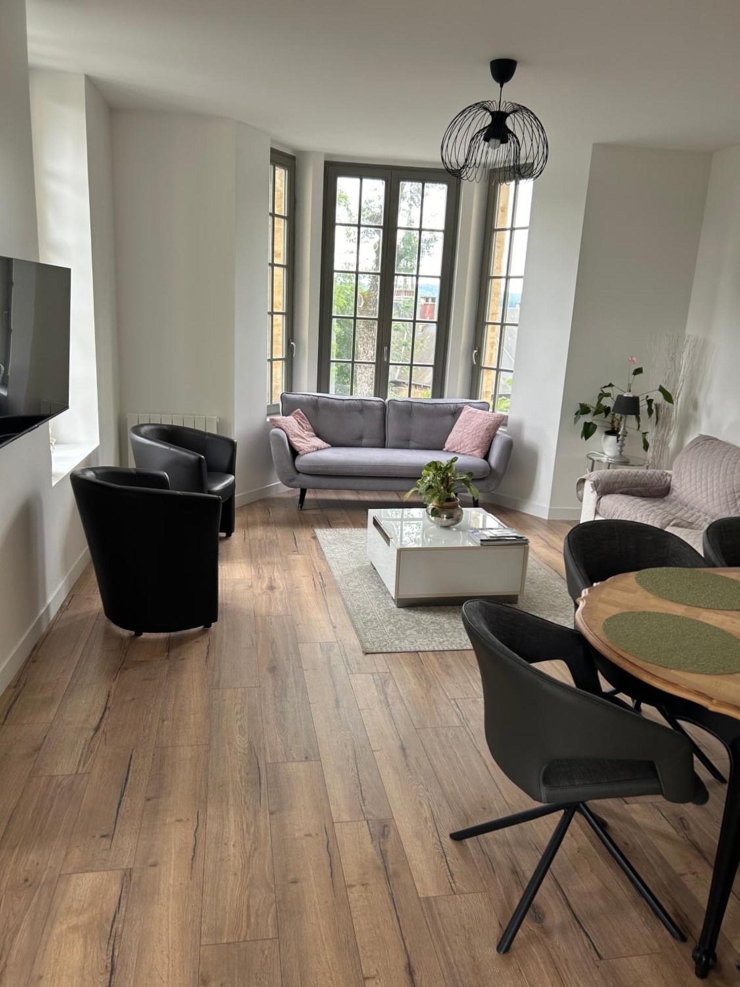 Maison Independante La Quietas Sur Les Hauteurs De Sedan Exteriér fotografie